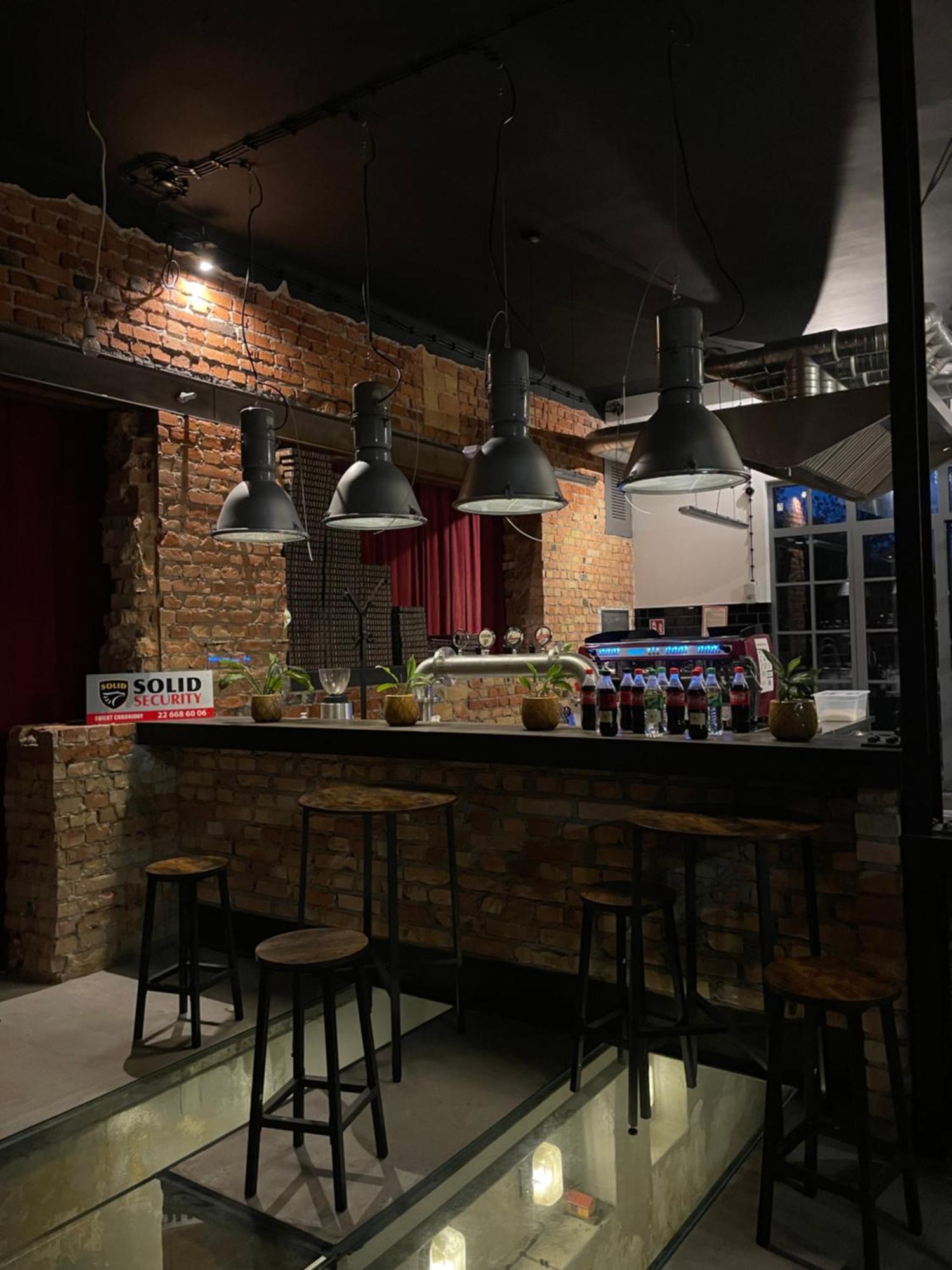 Albergue Loft Car Factory Varsovia Exterior foto